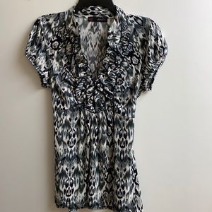 Size large black and white printed tunic blouse
